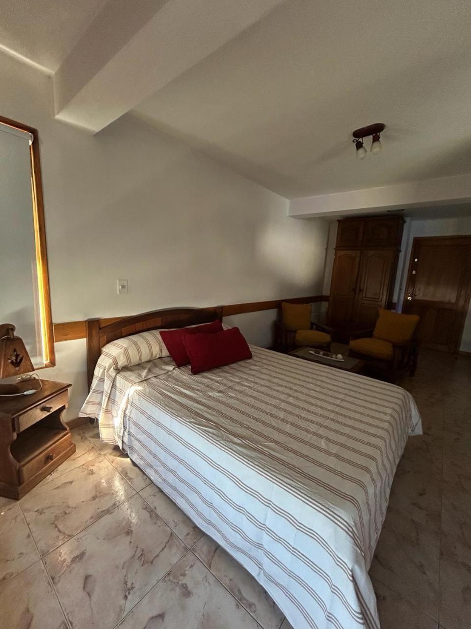 Loft En San Martin De Los Andes-Depto Gus Bagian luar foto